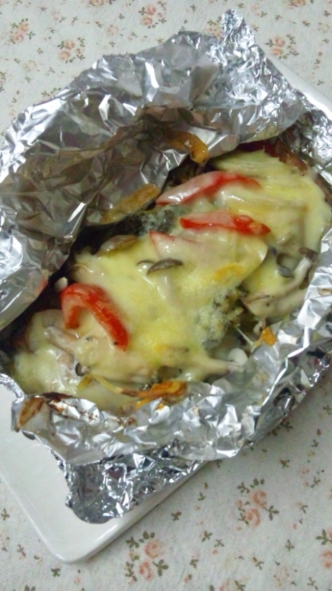 鮭のオリーブチーズホイル焼き レシピ 作り方 By きらきらダイアモンド 楽天レシピ