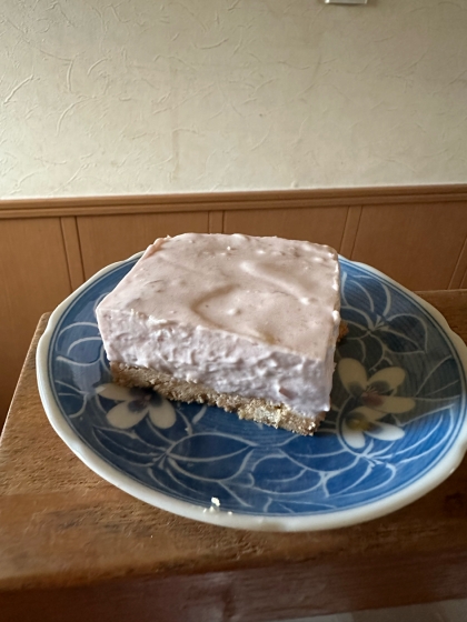 【材料6つ】フルーチェいちごムースケーキ