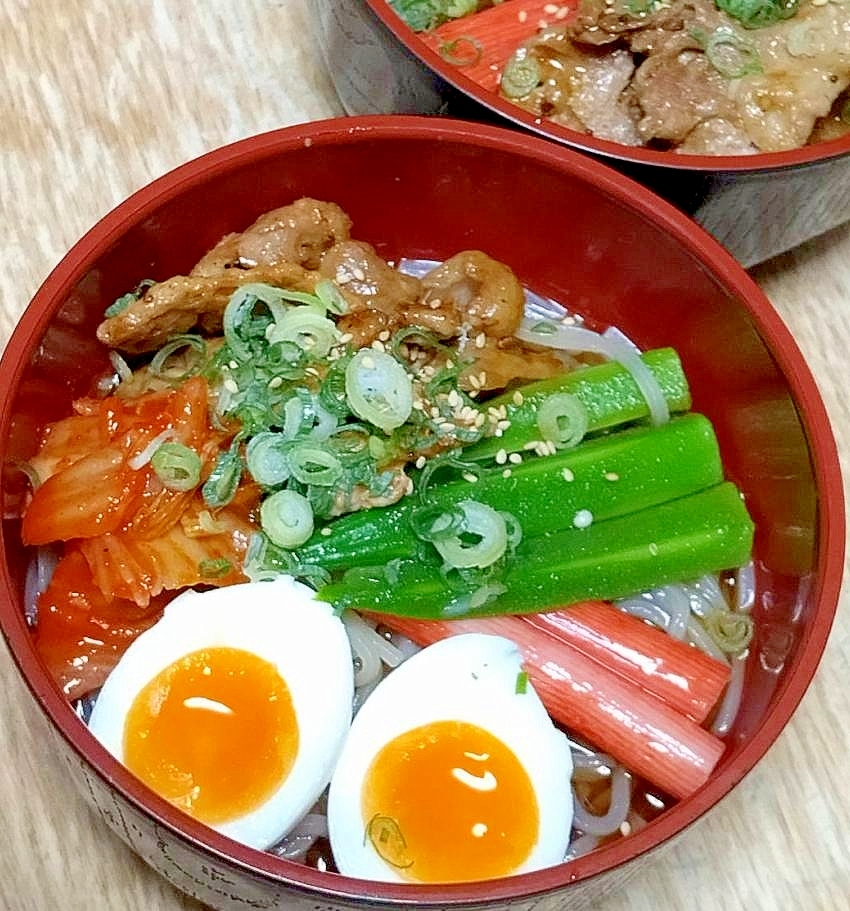 暑い日にオススメ☆オクラを乗せた冷麺