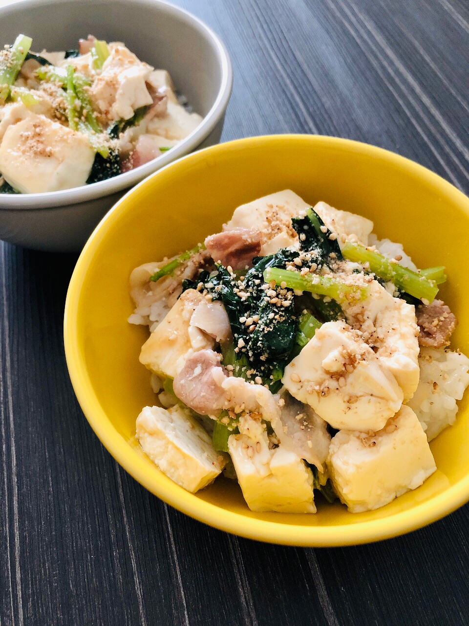 夏休みのランチ☆豆腐と豚バラの簡単丼