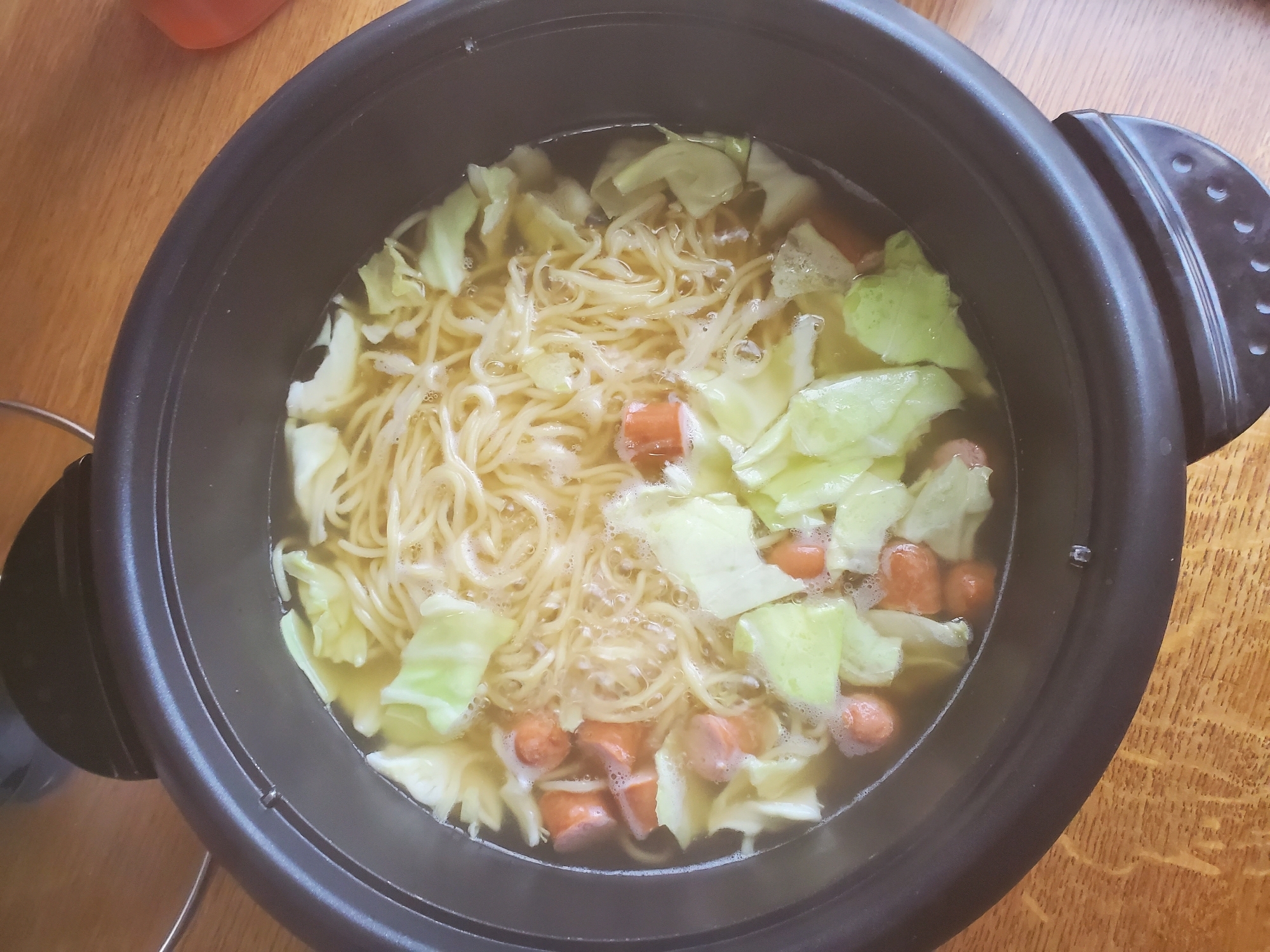 キャベツとウインナーのラーメン