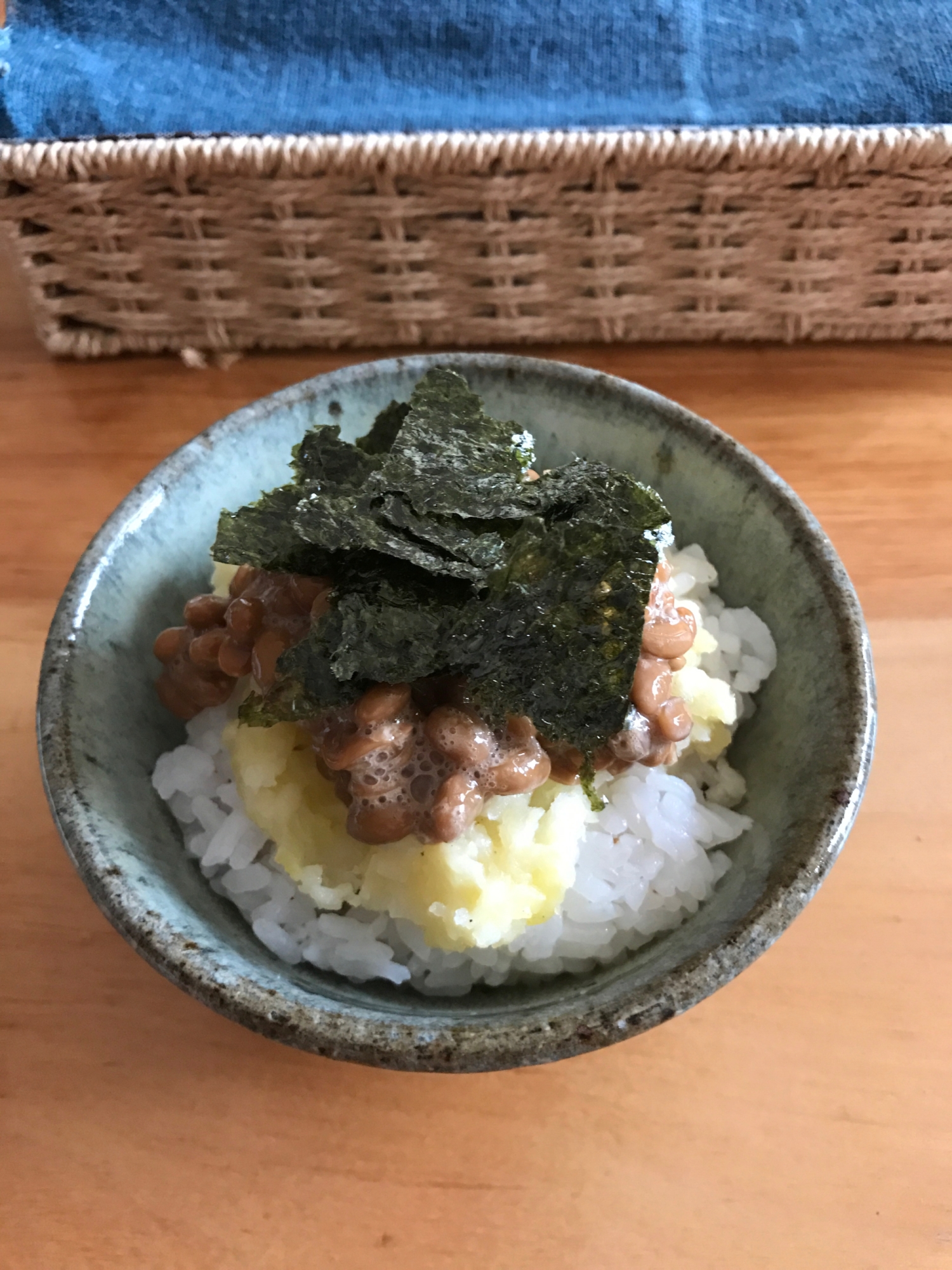 ポテトチーズ納豆丼