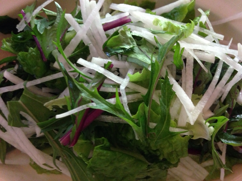 水菜、大根、サンチュのサラダ