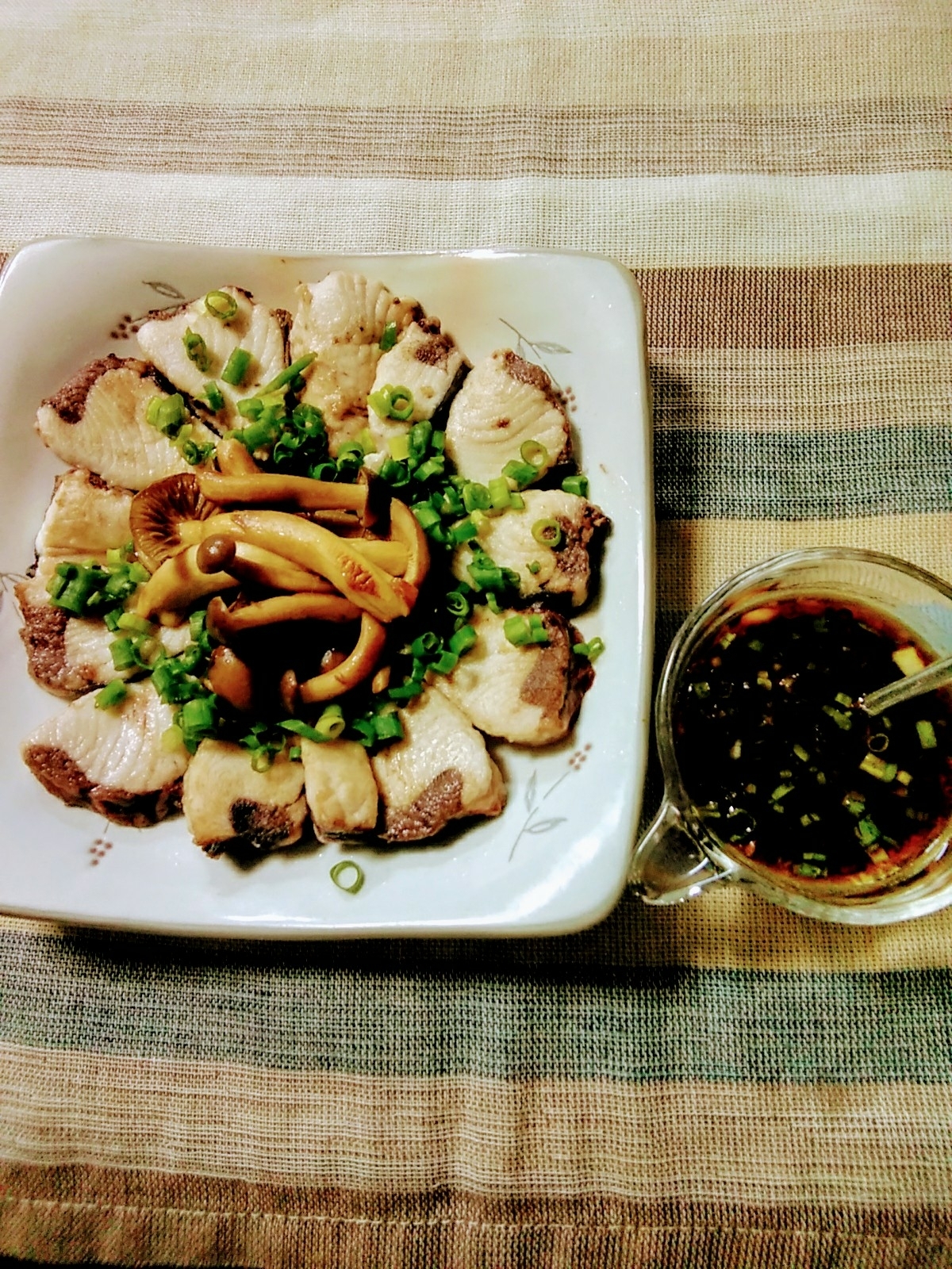 コシナガマグロのソテー ニンニク醤油がけ レシピ 作り方 By ここなっつん 楽天レシピ コシナガマグロのソテー ニンニク醤油がけ レシピ 作り方 By ここなっつん 楽天レシピ