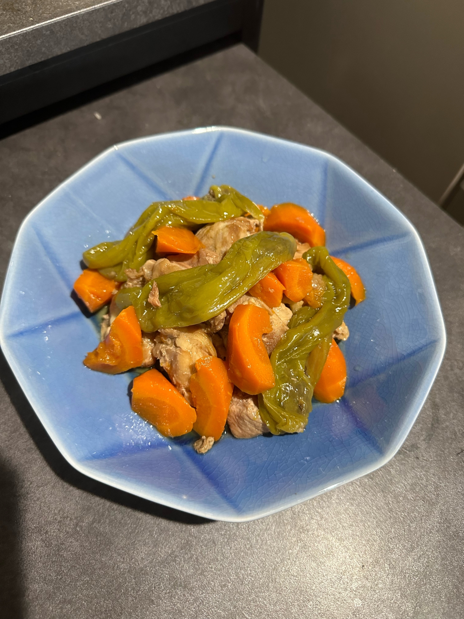 鶏肉とにんじんの煮物（圧力鍋）