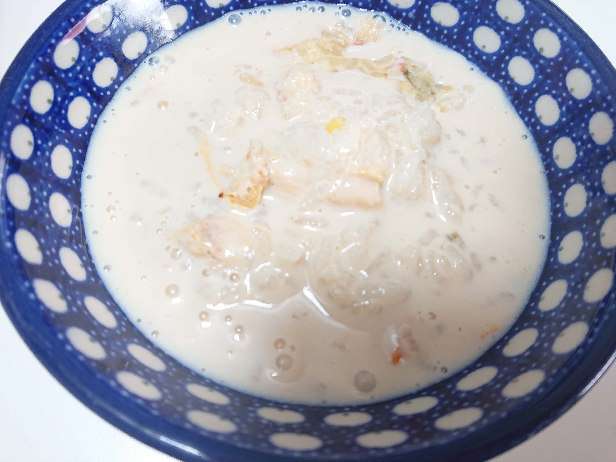 餃子の皮の余りで⭐だご汁風豆乳スープ