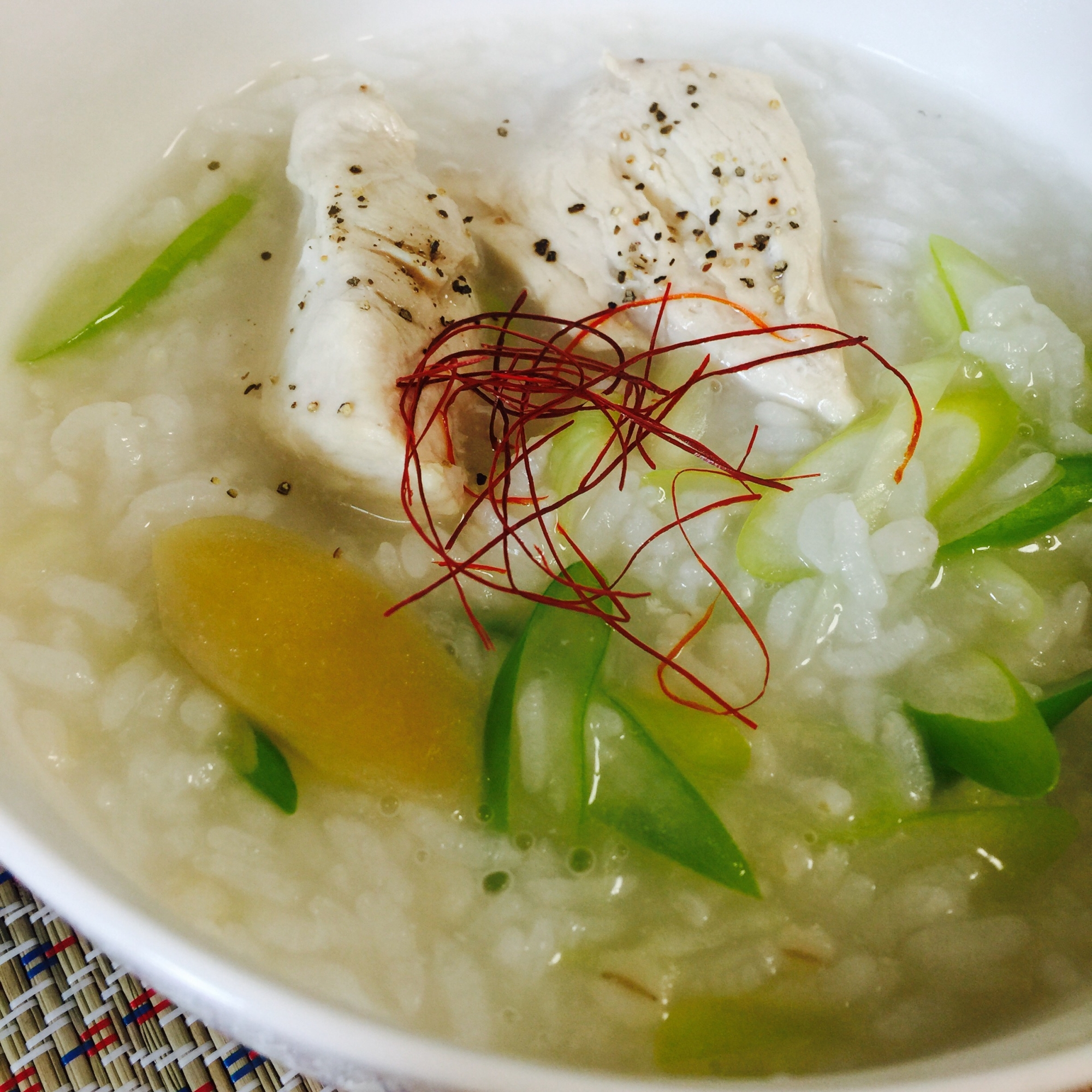 鶏胸肉とご飯でサムゲタン風お粥