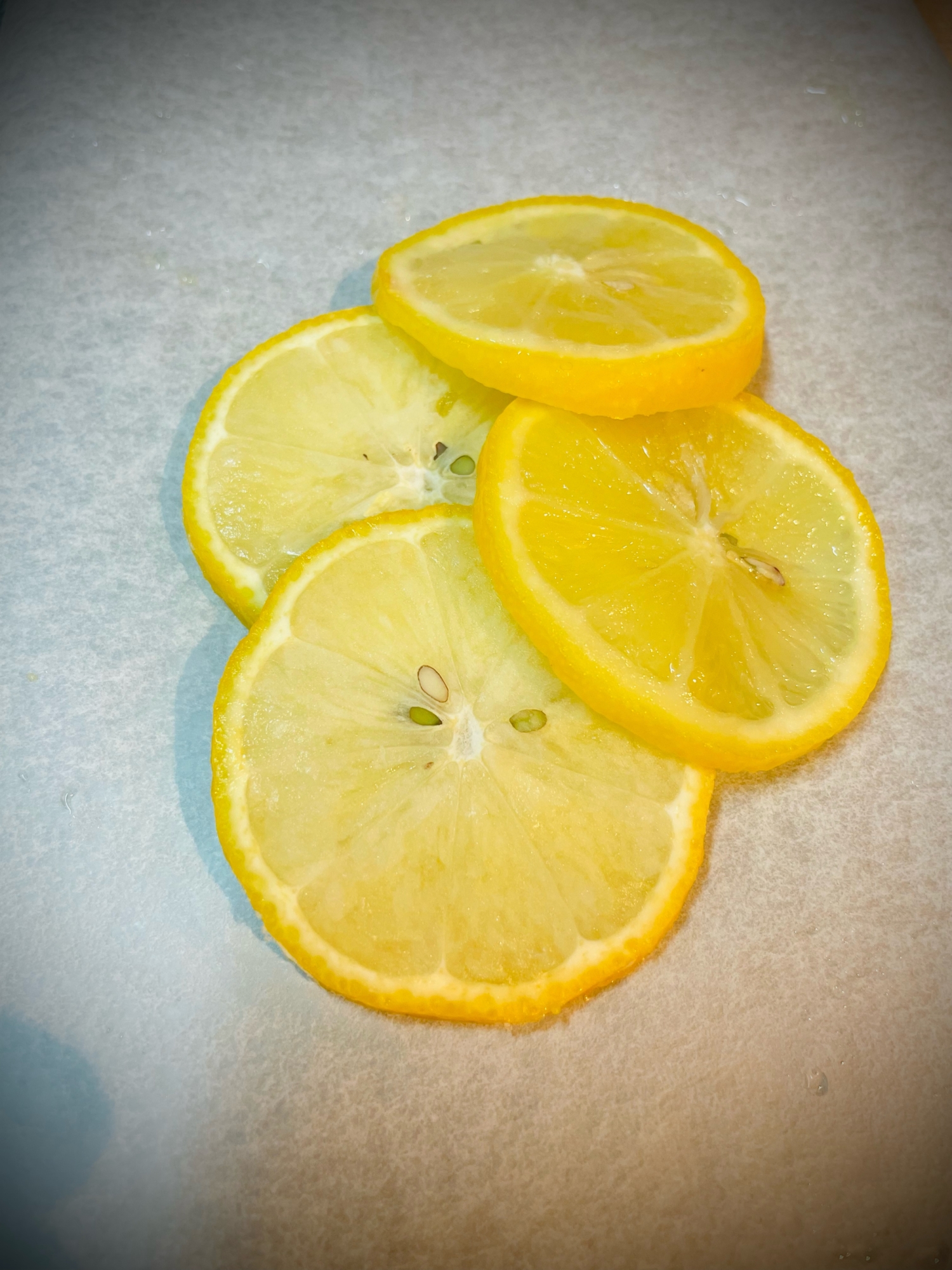 生レモンからドライレモン(レモンピール)