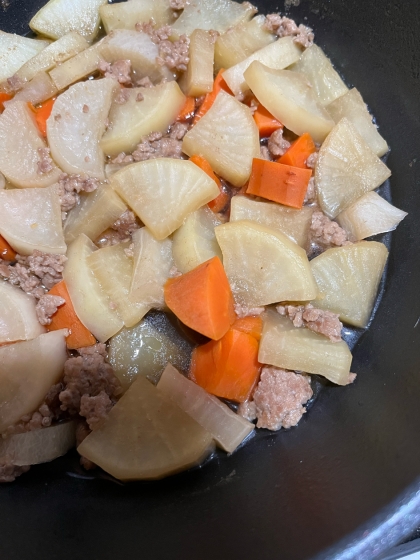 簡単！おふくろの味♪里芋と大根のそぼろ煮