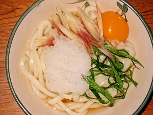 香りを楽しむ香味野菜うどんです。