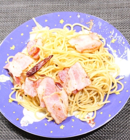 パスタ、ペペロンチーノ大好きなうちの主人に大好評で完食してもらえました(*^o^*)♪ごちそうさまでした♪