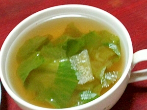 レタスたっぷり緑のスープ