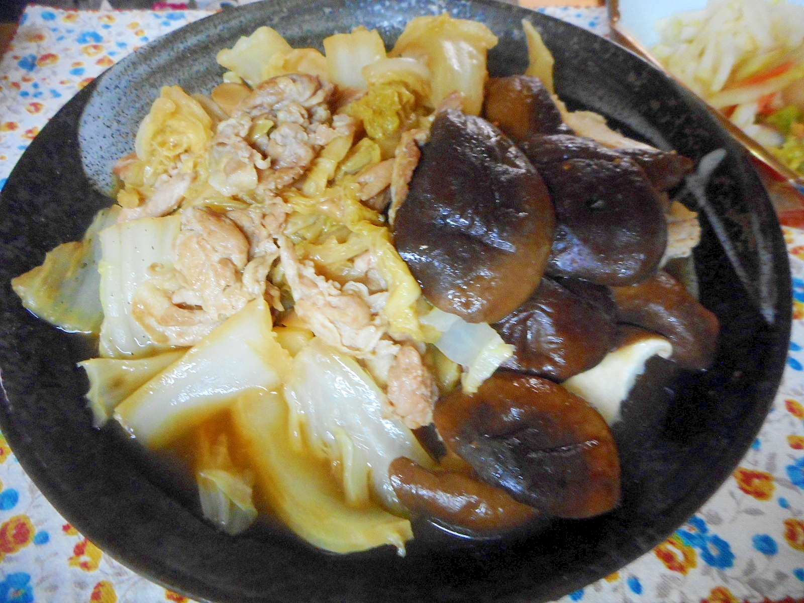 豚肉、白菜、シイタケの炒め煮