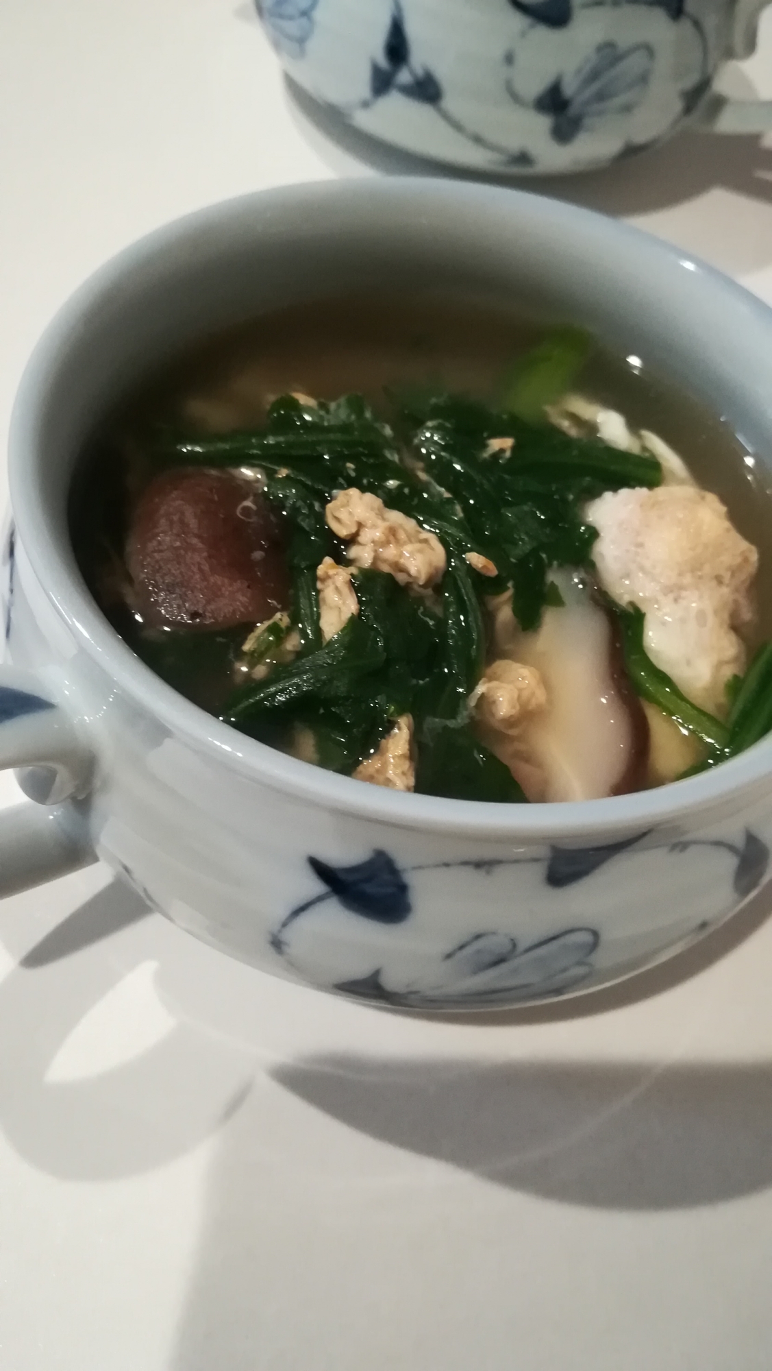 春菊と椎茸の鶏ガラスープ