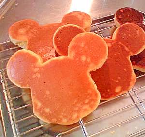 ミッキーのパンケーキ レシピ 作り方 By Takayabazz 楽天レシピ ミッキーのパンケーキ レシピ 作り方 By Takayabazz 楽天レシピ