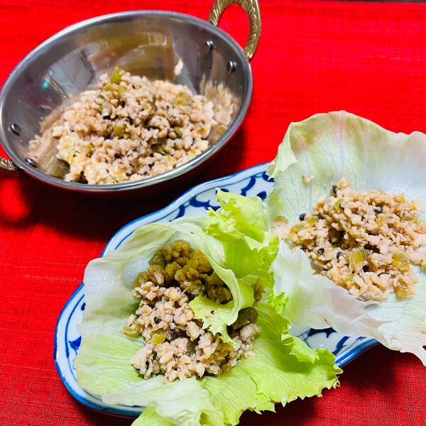 蕗 鶏そぼろのレタス巻きブラックペッパー風味 レシピ 作り方 By noriko Spice 楽天レシピ 蕗 鶏そぼろのレタス巻きブラックペッパー風味 レシピ 作り方 By noriko Spice 楽天レシピ