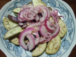 らっきょう酢アレンジ　蒸しなす玉ねぎ漬け　