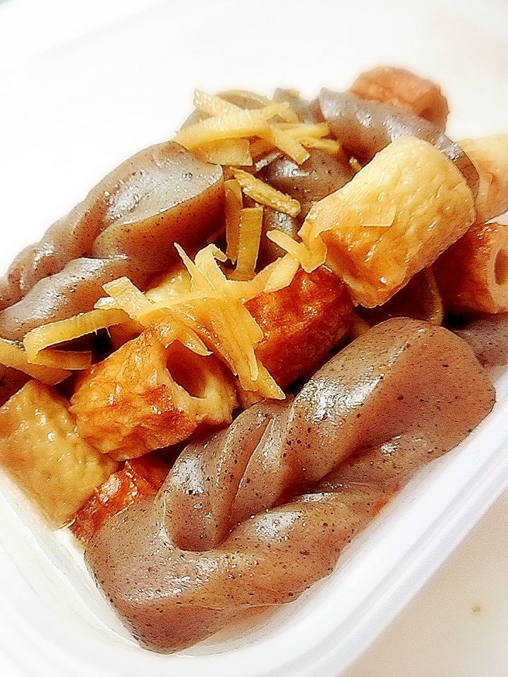 こんにゃくと竹輪の煮物