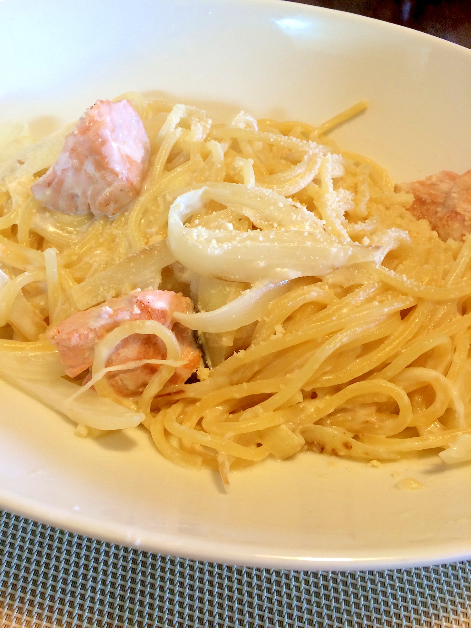 牛乳で簡単 秋鮭のクリームパスタ レシピ 作り方 By きのこのみみ 楽天レシピ