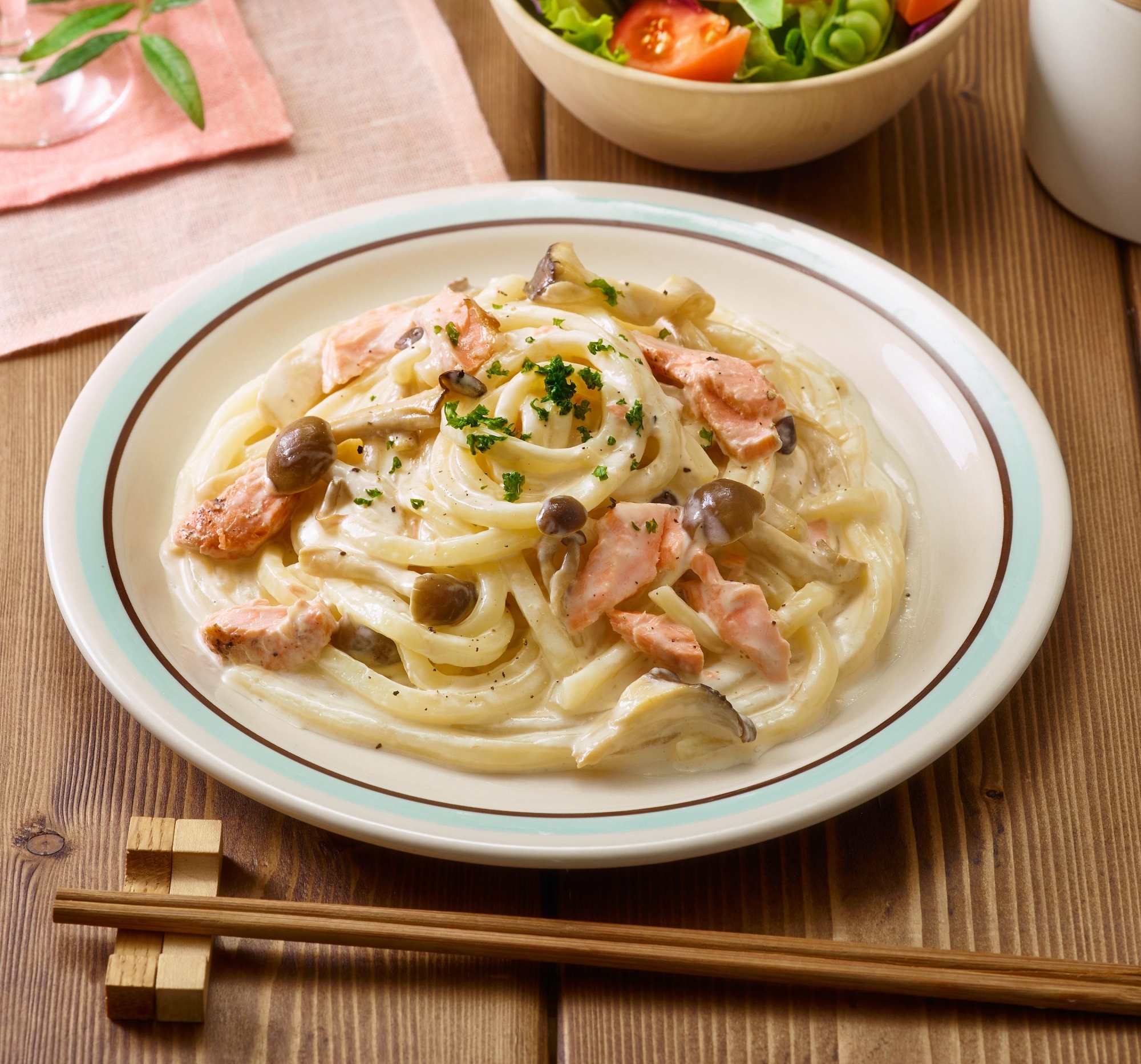 鮭ときのこのクリームパスタ風うどん