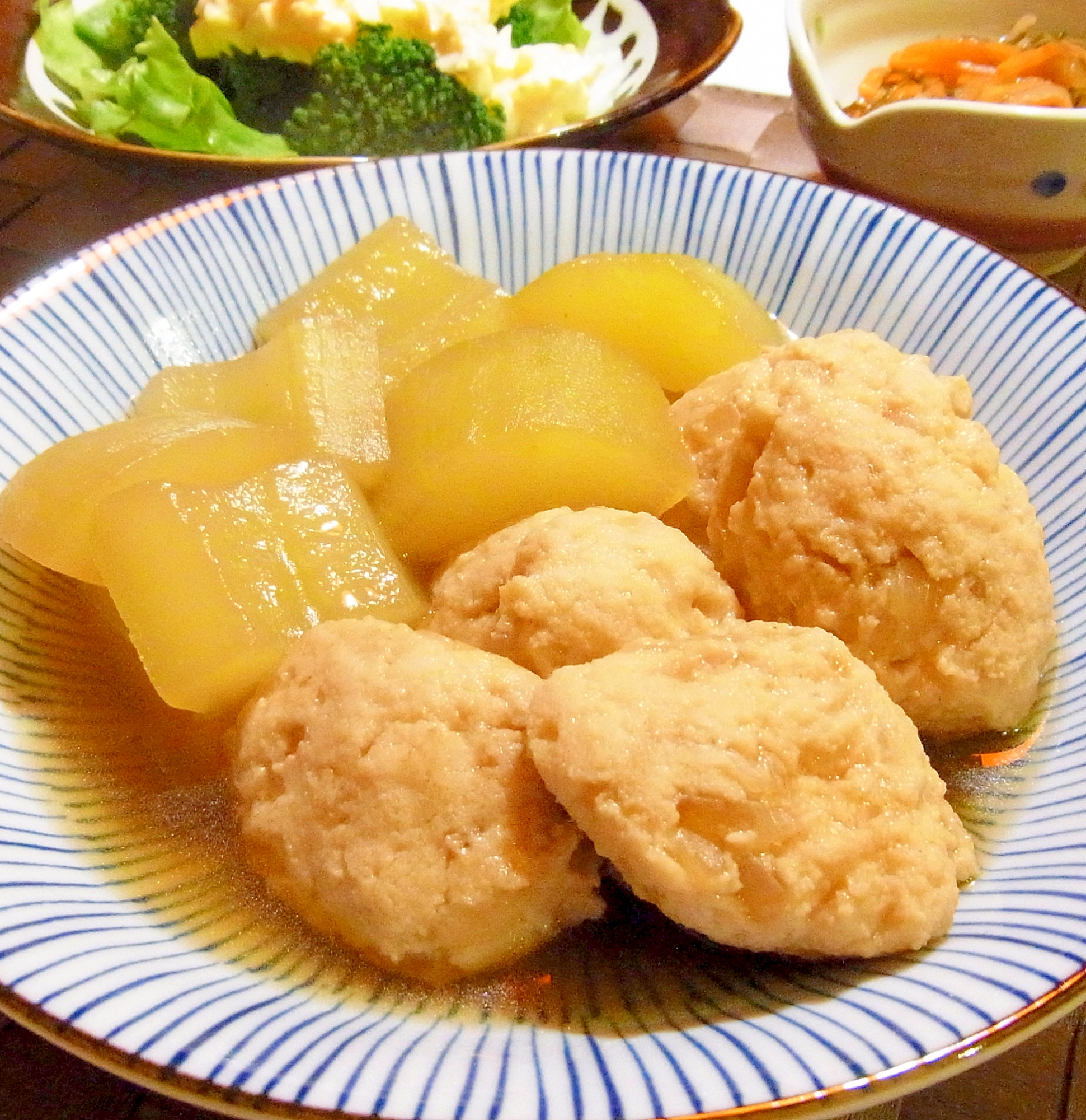 加賀太きゅうりと鶏団子の煮物