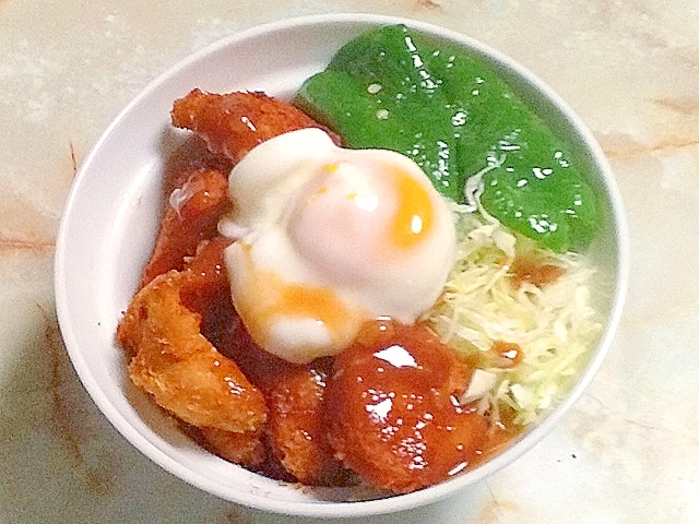 鶏屋さんのチキンカツで！味噌温玉カツ丼♪