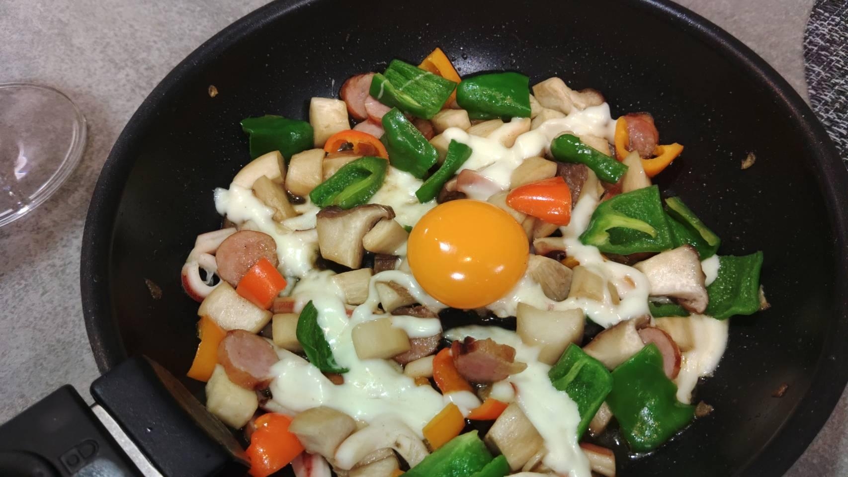 余った野菜がメインに！チーズ焼き