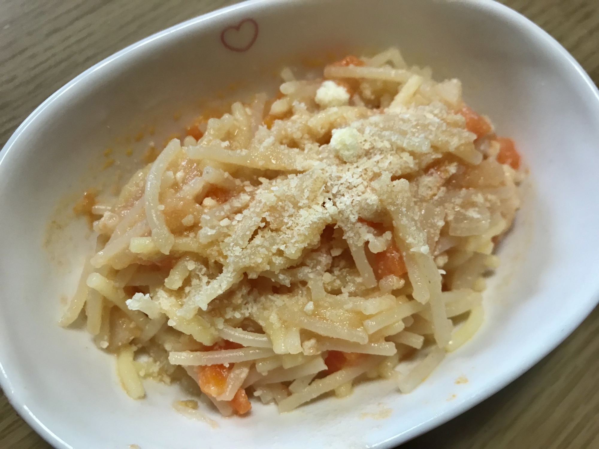 【離乳食後期〜幼児食】トマトと鶏ひき肉のパスタ