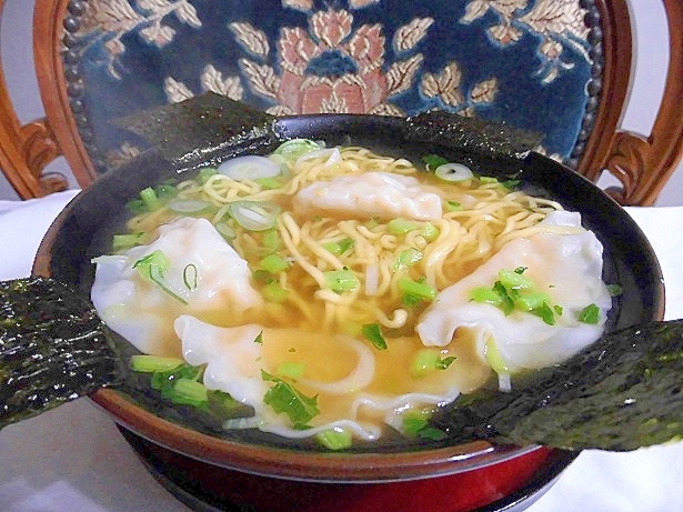 餃子ラーメン