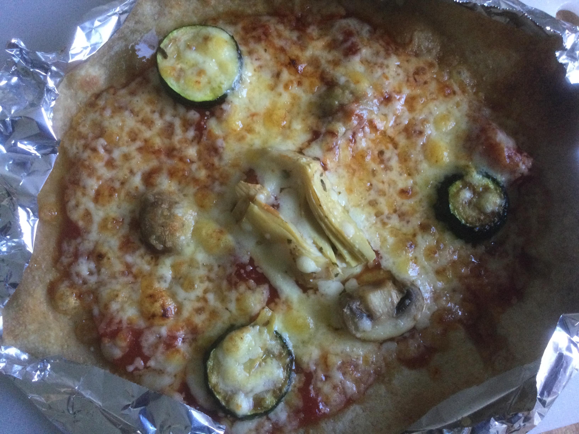 簡単★アンティチョーク缶詰でつくるイタリアピザ