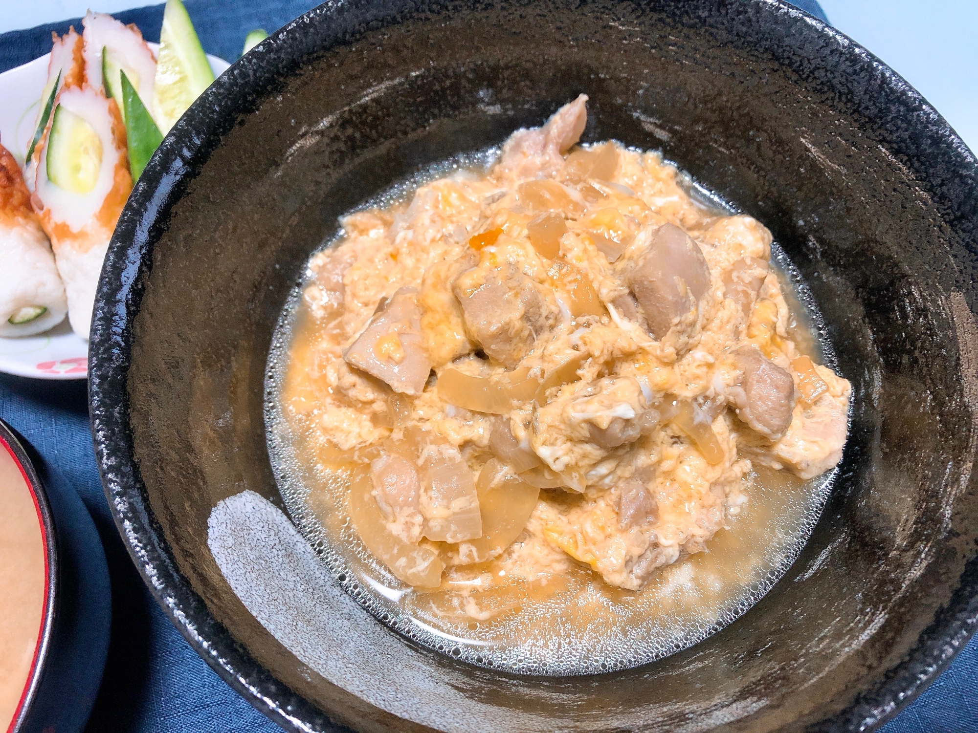 【白だし】あっさり汁だくの親子丼