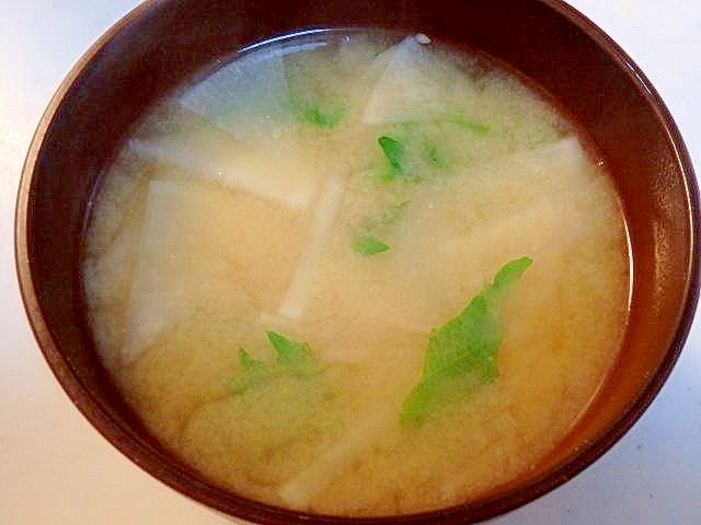 大葉と大根の味噌汁