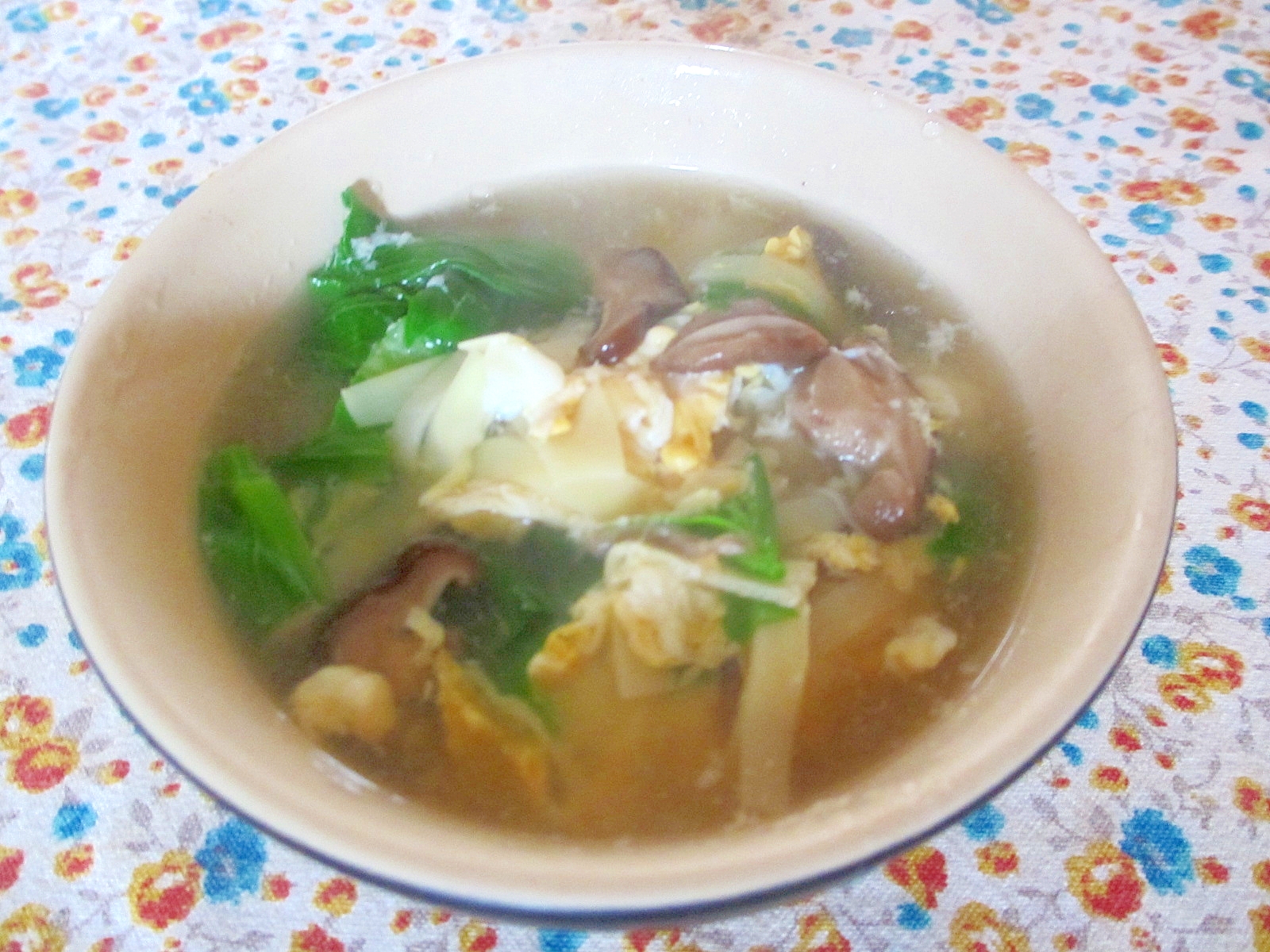 チンゲン菜菜花と姫皮の卵スープ