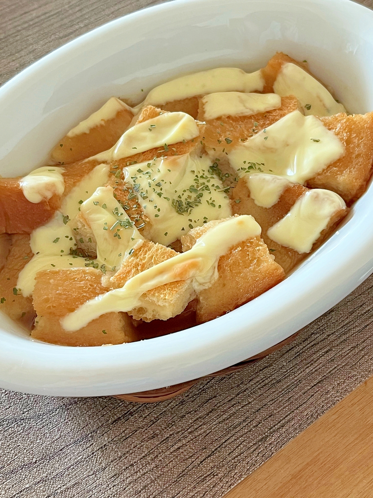 簡易のオニオングラタンスープ