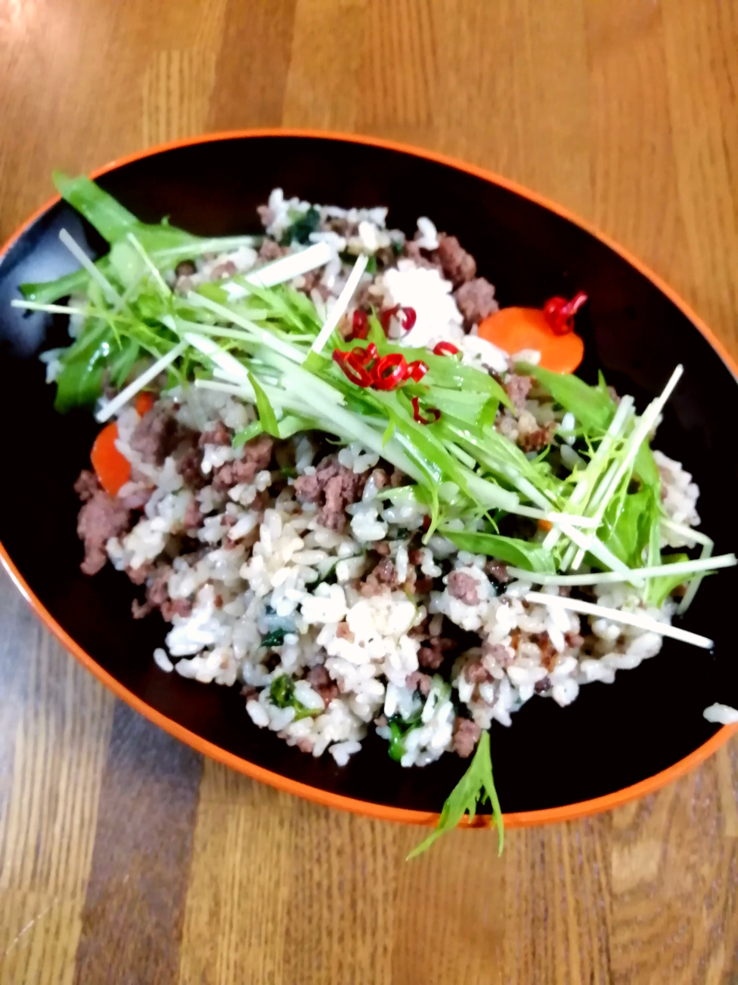 簡単♪ほうれん草と挽肉の甘辛炒めごはん