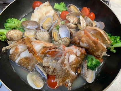 初めて作ってみました！シンプルな味つけなのに魚介の旨味がしっかり出ていて、とても美味しかったです♪