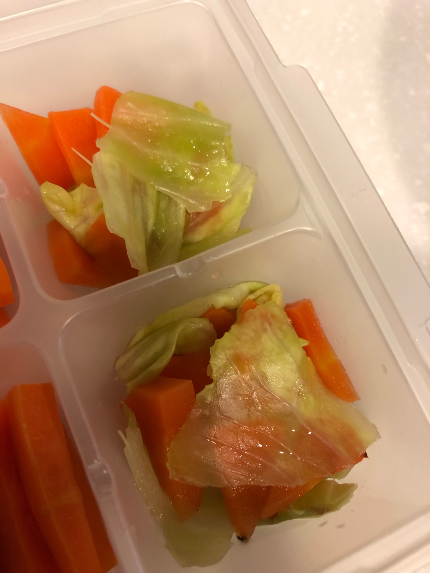 離乳食完了期 キャベツとにんじんのスープ煮 レシピ 作り方 By ズボラでもおいしいごはんが食べたい 楽天レシピ