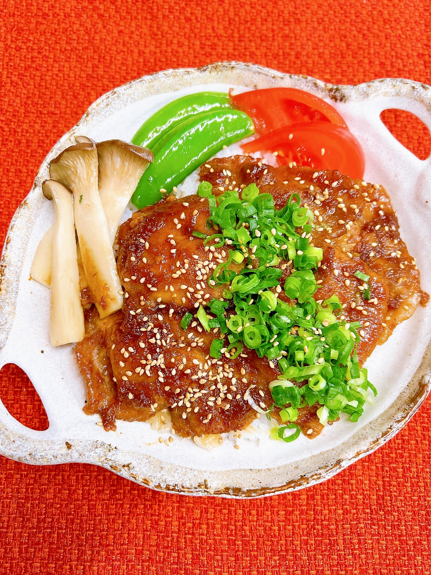 ねぎどっさり!豚肉の生姜焼き丼