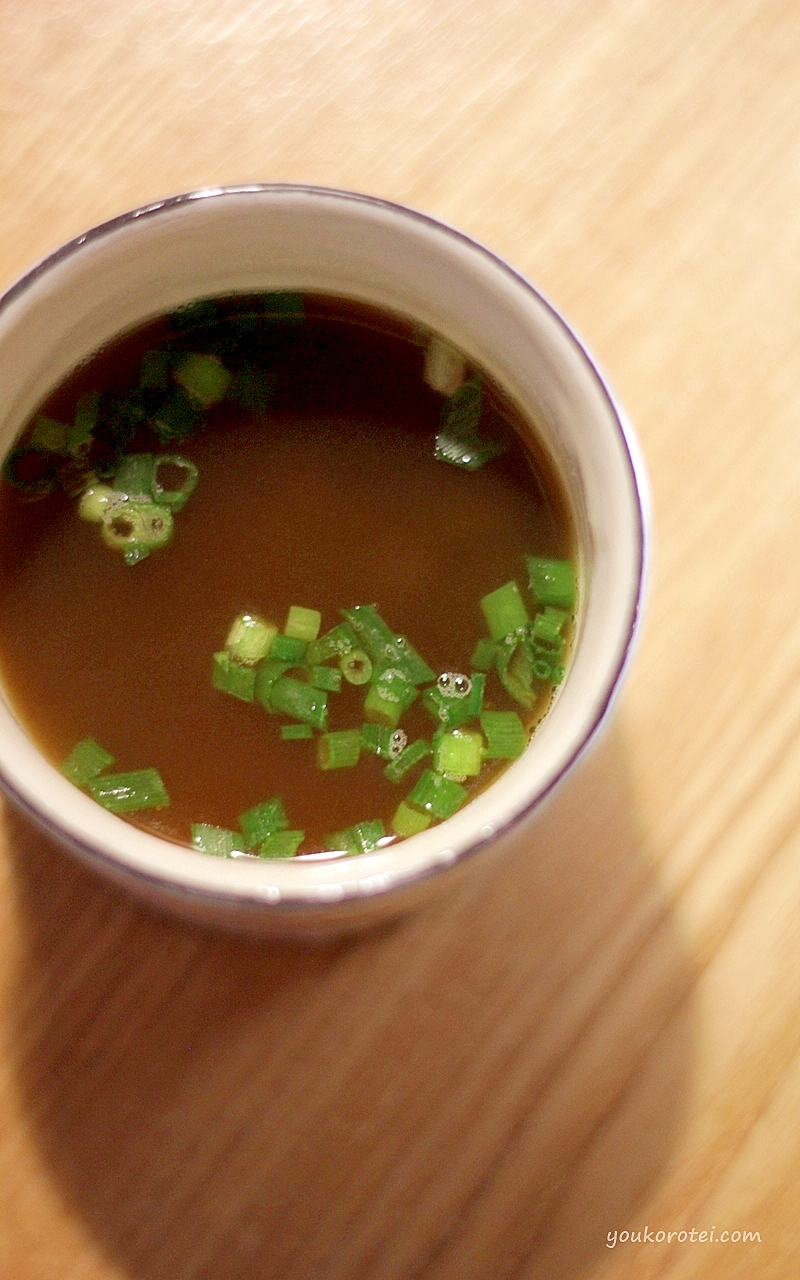 簡単美味しい♪高野豆腐の粉で即席！わかめスープ