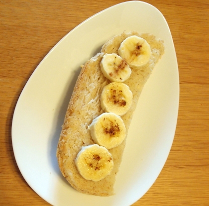 バナナとココナツオイルのシナモントースト