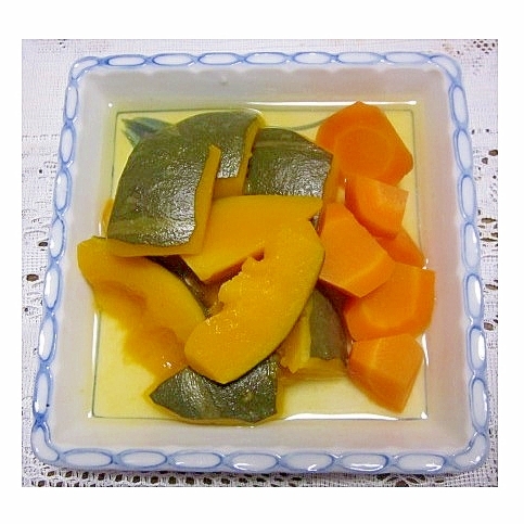 かぼちゃとにんじんの煮物（白だし・甜菜糖）