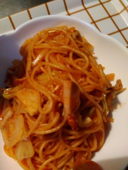 鶏とミディトマトのナポリタン