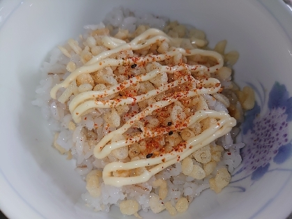 天かすごま油つゆかけご飯