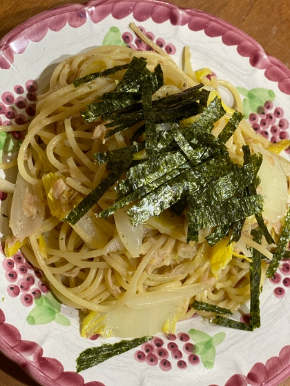 白菜のパスタが食べたくて^_^

和風とクリームと悩み、息子リクエストのこちらに軍配が！

とっても簡単に美味しくできました。
ありがとうございます♪