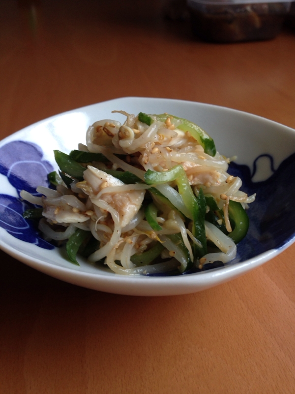 鶏胸肉ともやしのピリ辛和え♪