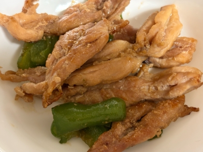 せせりとピーマンの野菜炒め