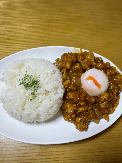 ドライカレー初めて作りました。簡単に美味しく出来て、とてもうれしいです。(*^o^*)
教えて頂きありがとうございました。♪♪