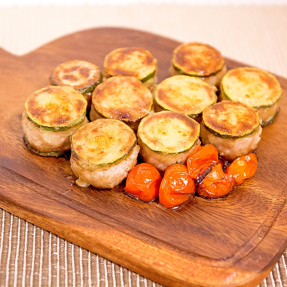 ひとくちジューシー、豚挽肉のズッキーニサンド