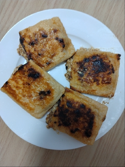 サバ味噌煮缶と豆腐のサクサク油揚げ焼き♪