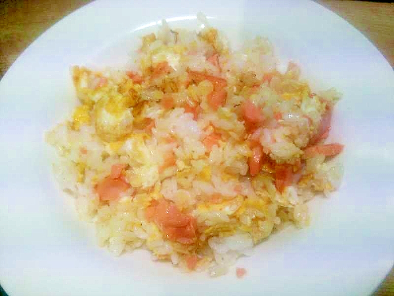 鮭卵炒飯/スモークサーモン